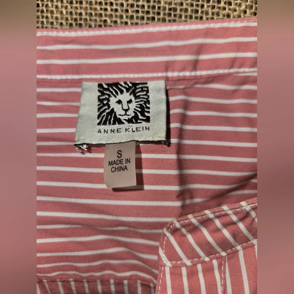 NWOT Women's Anne Klein Pink White Striped Button Up Size Small - Picture 7 of 13